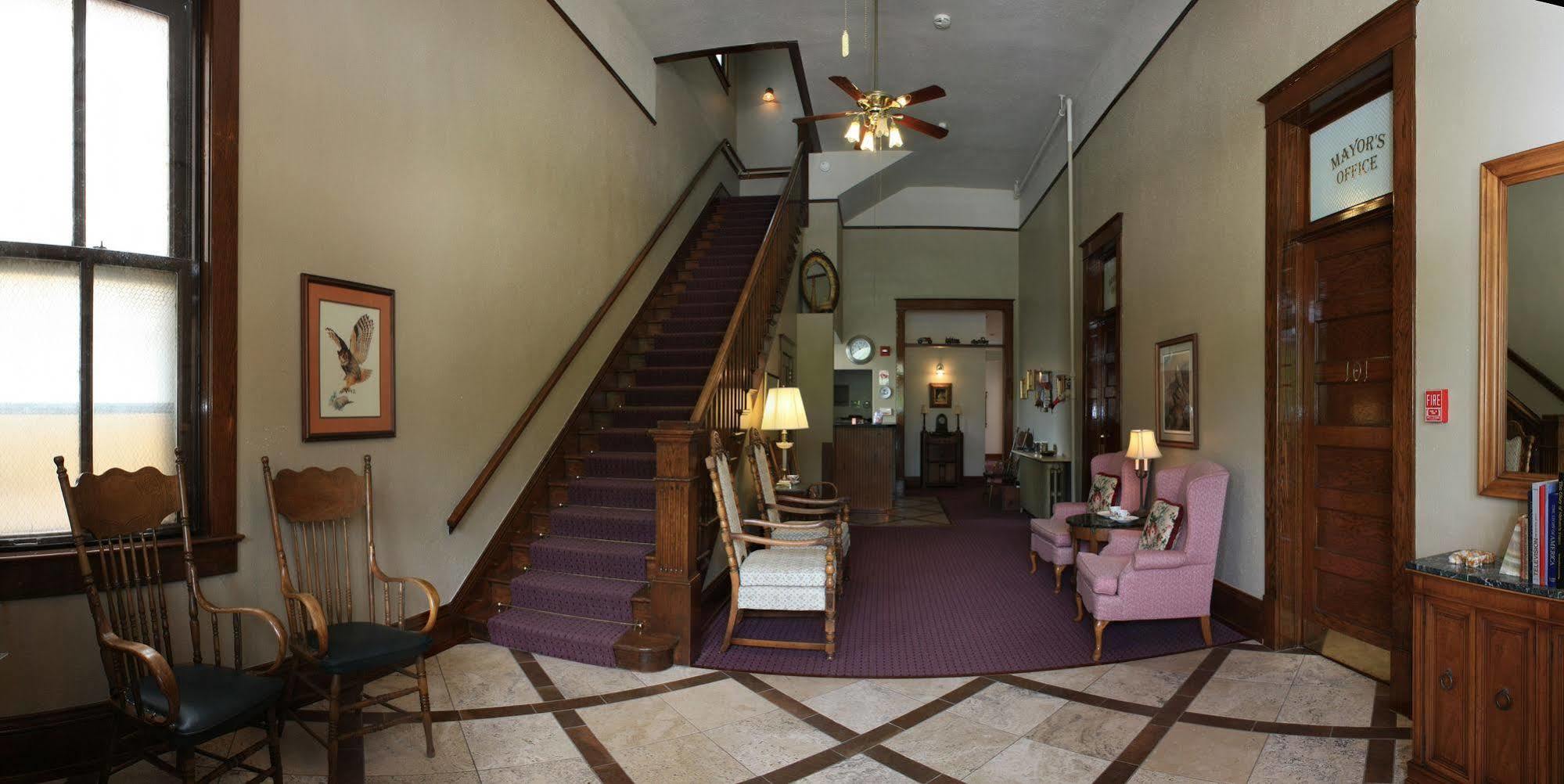 Town Hall Inn Lead Zewnętrze zdjęcie